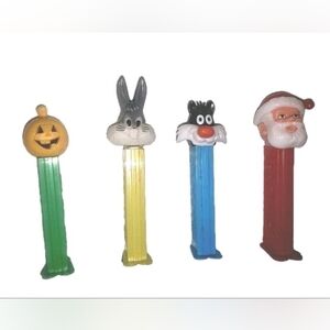 PEZ Dispenser  vintage lot